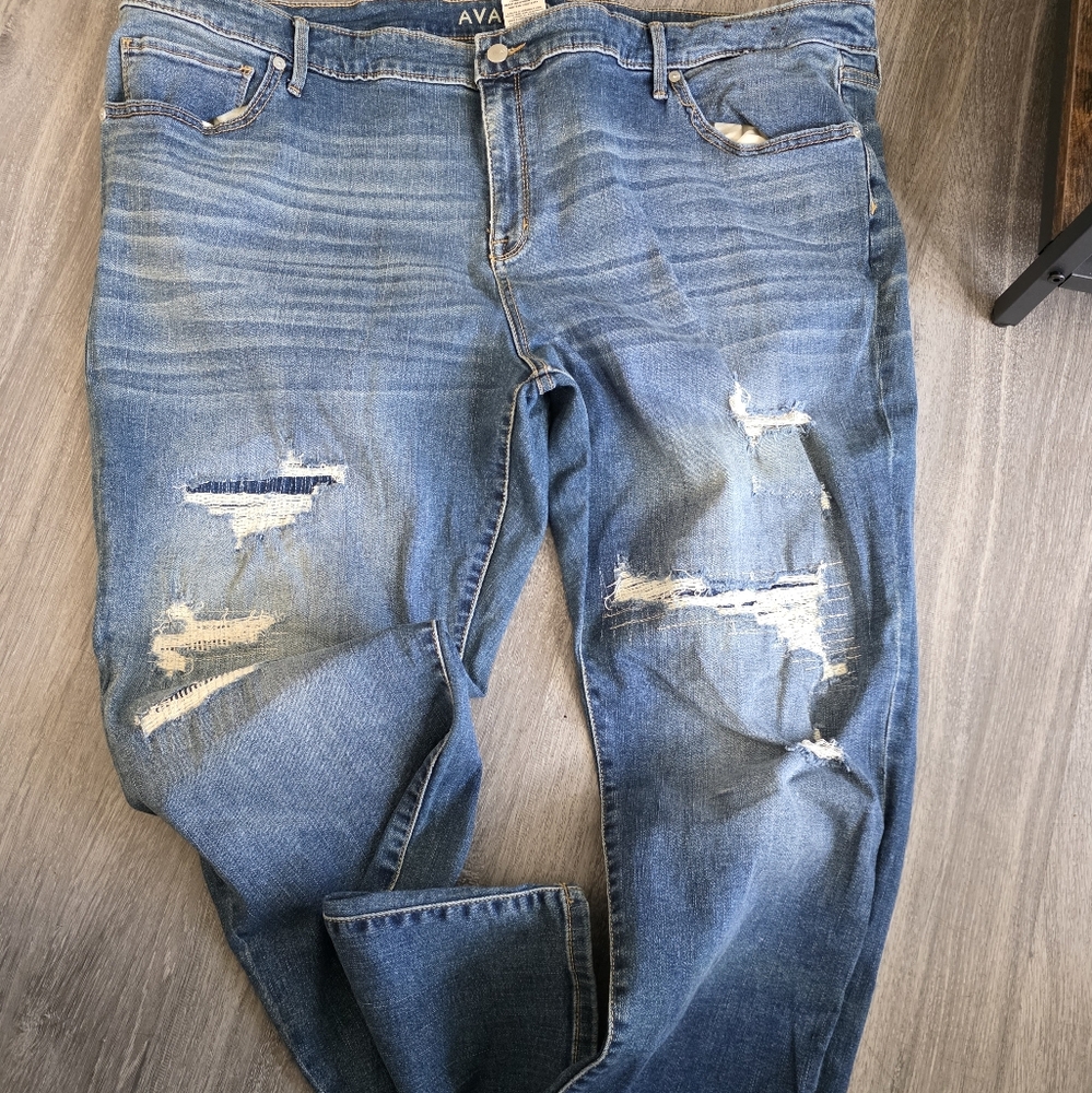 Ava & Viv Relaxed Fit Distressed Blue Jeans